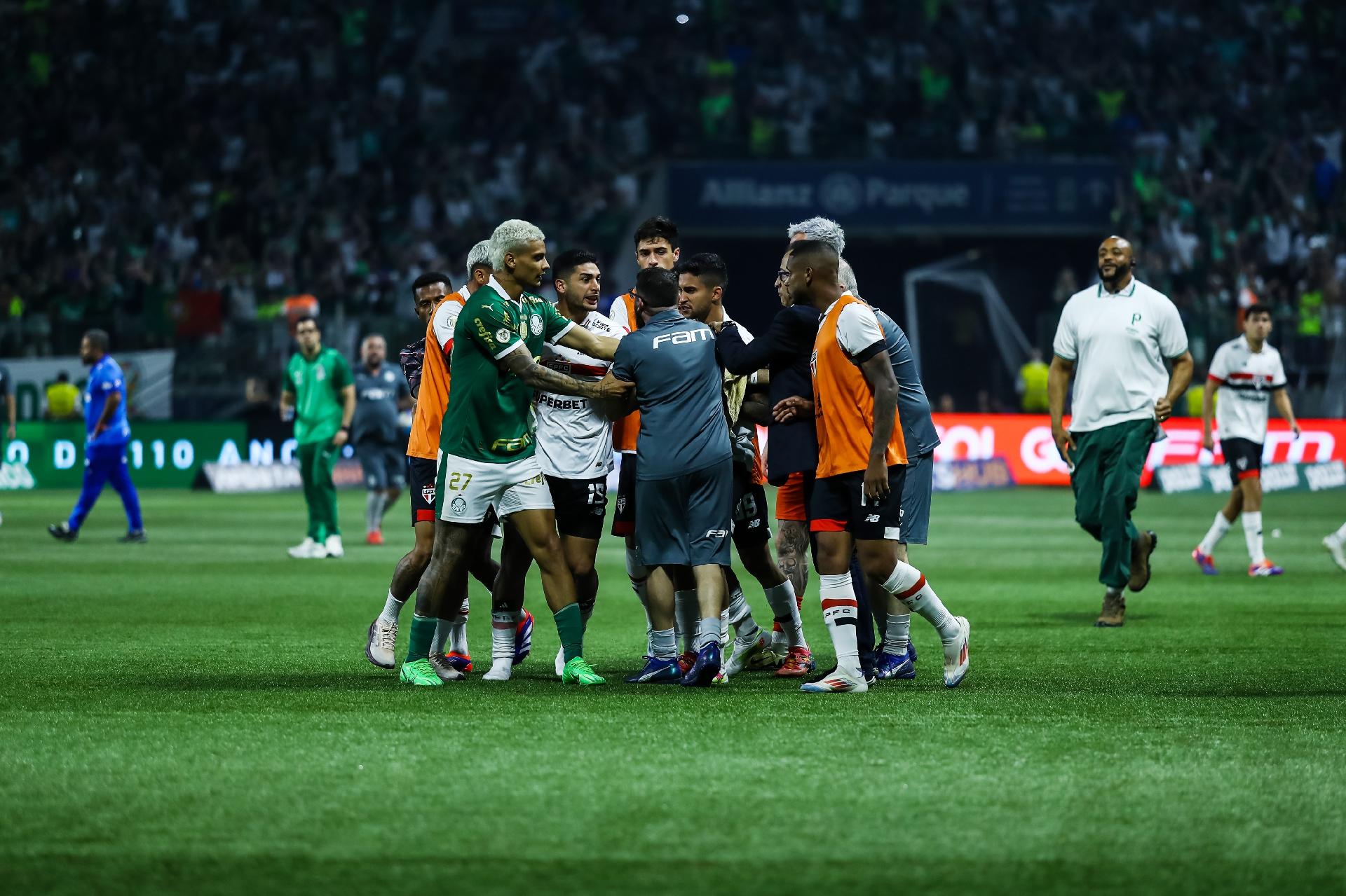 Como denúncia de aliciamento no Palmeiras motivou exclusão do Corinthians