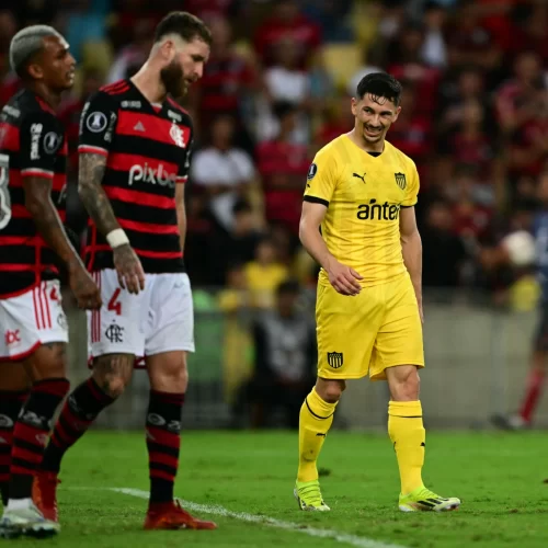 Flamengo é eliminado da Libertadores e permanece sem marcar gol no Peñarol