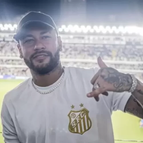 Neymar fala sobre chance de retorno ao Santos no próximo ano