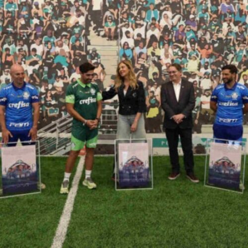 Abel recebe tributo do Palmeiras; confira os feitos do técnico