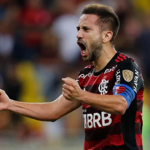 Everton Ribeiro está na lista e deve estrear pelo Bahia