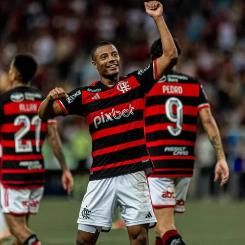 O Flamengo pode contar com o retorno do seu “quadrado mágico” no time titular após quase quatro meses