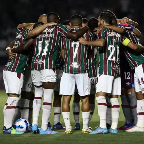 O Fluminense finaliza um mês tumultuado no seu momento mais delicado do ano; confira os principais acontecimentos