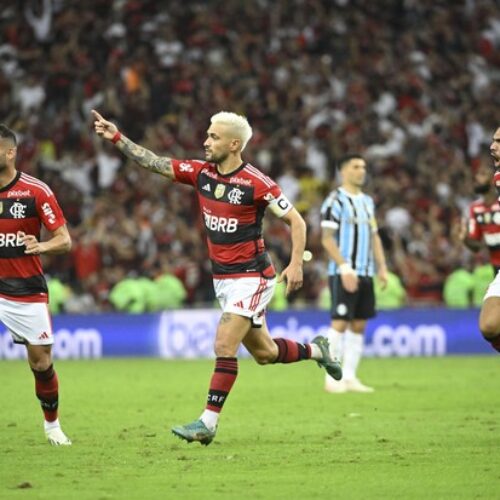 Flamengo é o quarto clube que mais levou gols de bolas aéreas no Campeonato Brasileiro