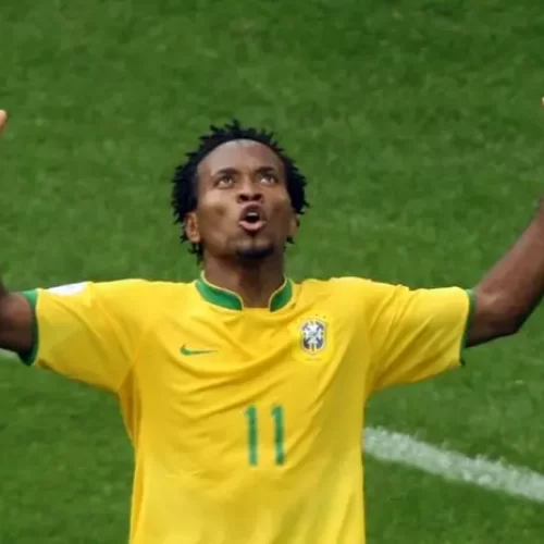 Zé Roberto expressa desapontamento com Felipão durante a Copa de 2002