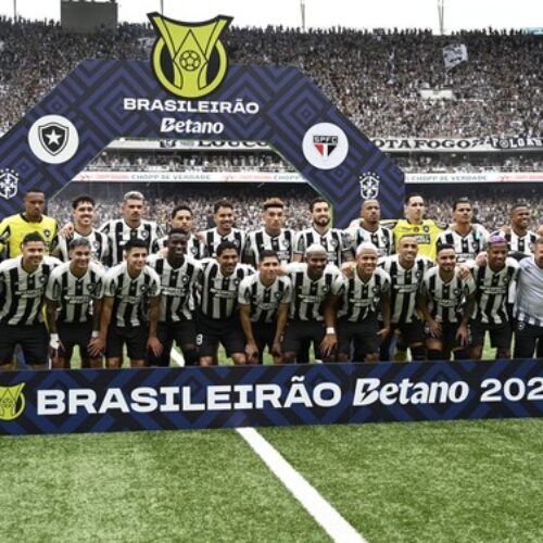 Botafogo é Campeão da Libertadores e do Brasileiro, repetindo a conquista de Santos e Flamengo