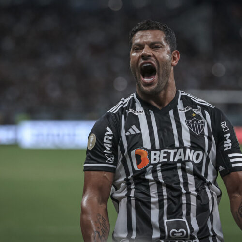 Atacante Hulk renovou contrato até 2026