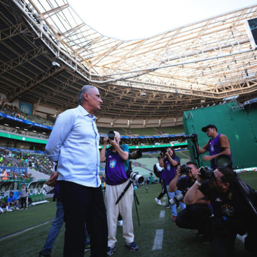 Depois de cusparada em Tite, Palmeiras envia desculpas ao Flamengo