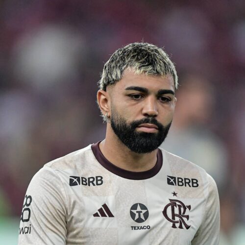 RJ - RIO DE JANEIRO - 12/09/2024 - COPA DO BRASIL 2024, FLAMENGO X BAHIA - Gabigol jogador do Flamengo durante aquecimento antes da partida contra o Bahia no estadio Maracana pelo campeonato Copa Do Brasil 2024. Foto: Thiago Ribeiro/AGIF