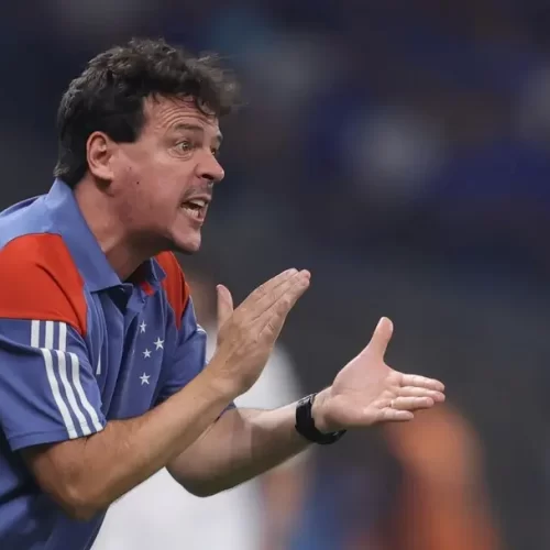 Diniz enfrenta o pior começo de sua carreira como técnico no Cruzeiro