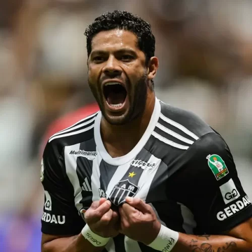 Hulk se torna o maior goleador do Atlético neste século