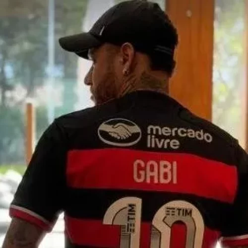 Neymar treina usando a camisa 10 do Flamengo e Gabigol comenta