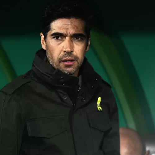 Abel Ferreira figura entre os melhores do mundo, superando treinadores de Milan, Chelsea e Bayern