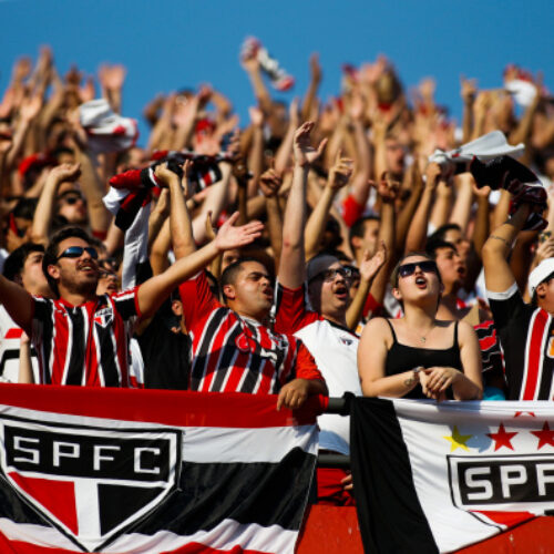 SAO PAULO, BRAZIL - SEPTEMBER 14: Cheers of Sao Paulo in action during the match between Sao Paulo and Cruzeiro for the Brazilian Series A 2014 at Morumbi stadium on September 14, 2014 in Sao Paulo, Brazil. (Photo by Alexandre Schneider/Getty Images)