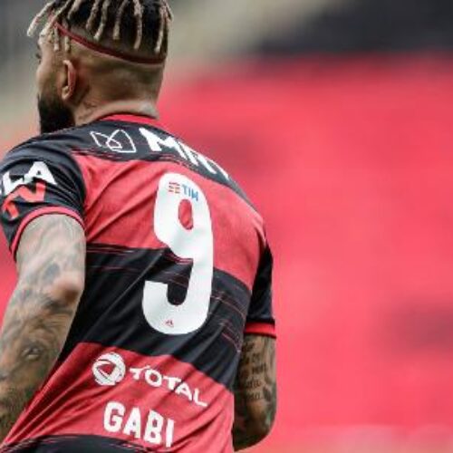 Sem Gabigol, o Flamengo está em busca de um novo camisa 9