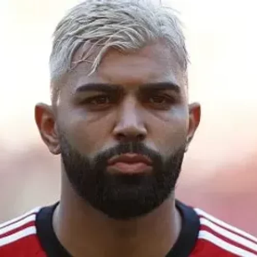 Gabigol quebra o silêncio e fala sobre o futuro