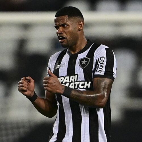 Júnior Santos garante vitória do Botafogo sobre o Bragantino na Libertadores