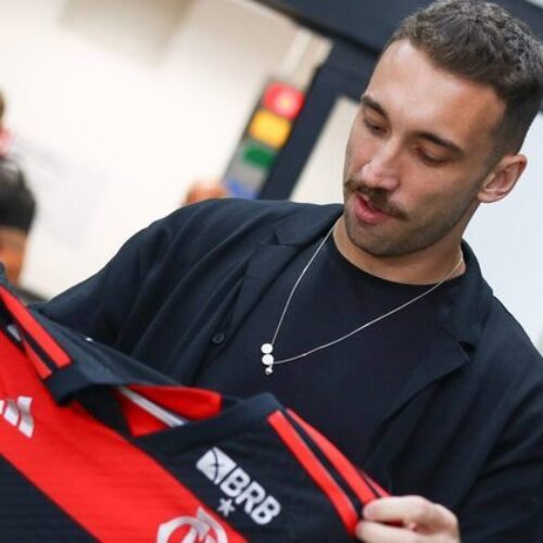 Léo Ortiz está prestes a se tornar o zagueiro mais caro da história do Flamengo