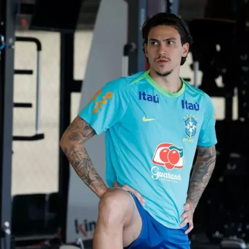 Vini Jr. e outros atletas da Seleção Brasileira comentam sobre a séria lesão de Pedro