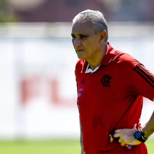 Reencontro de Tite com Corinthians vem em momento de grande tensão