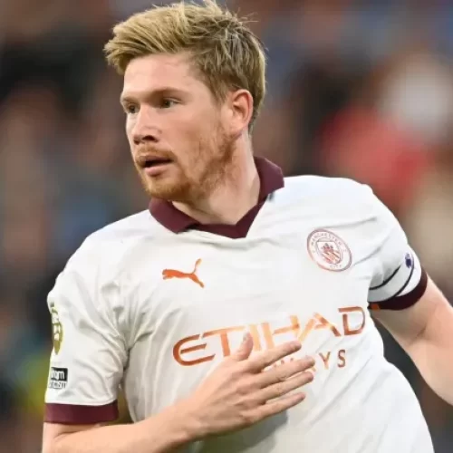 De Bruyne considera a possibilidade de deixar o Manchester City ao final da temporada e explica o que impede a renovação