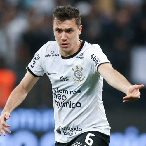 Lucas Piton, com contrato renovado, tem potencial para trazer muito lucro ao Vasco ainda esse ano